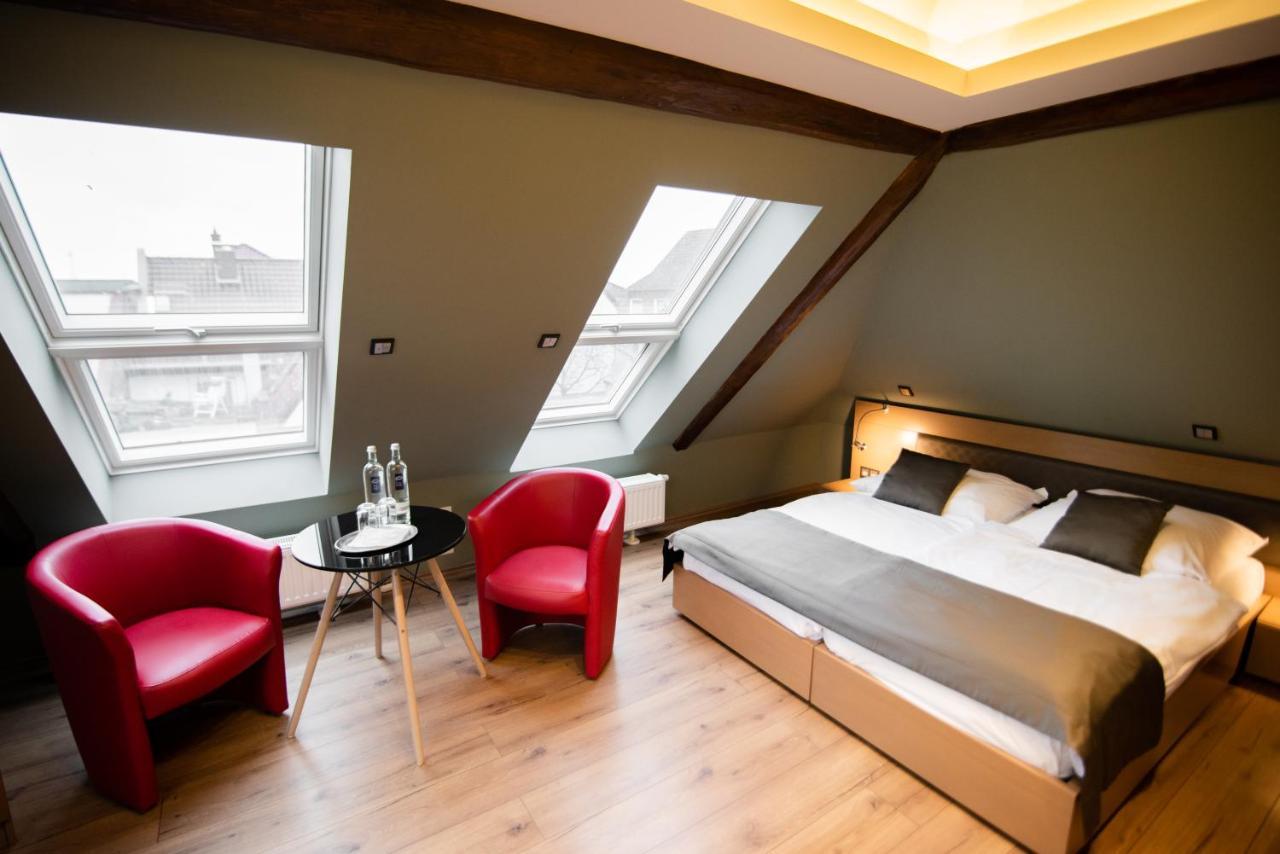 Zum Gruenen Baum Hotel Frankfurt Airport Kelsterbach Luaran gambar
