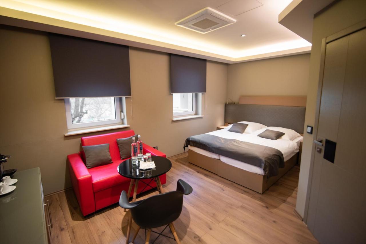 Zum Gruenen Baum Hotel Frankfurt Airport Kelsterbach Luaran gambar