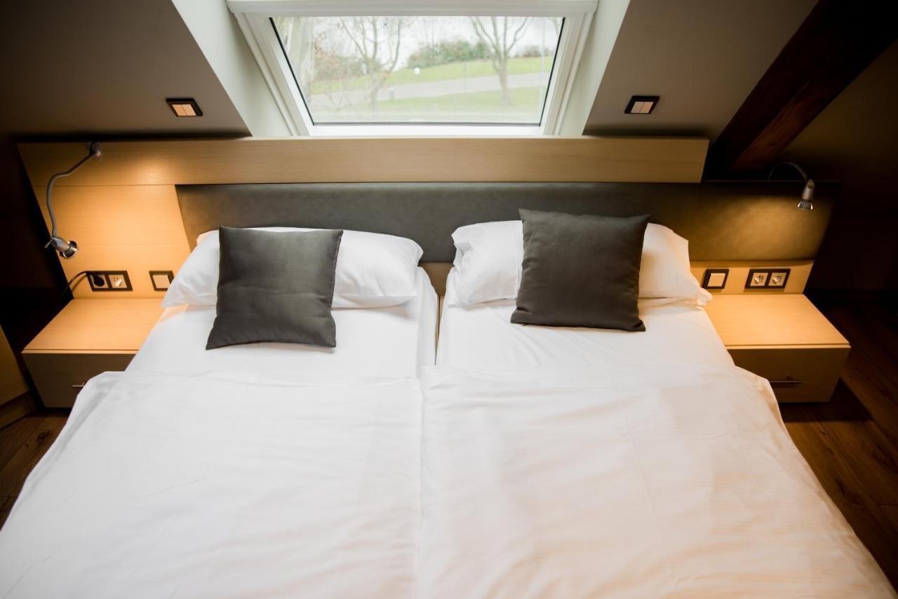 Zum Gruenen Baum Hotel Frankfurt Airport Kelsterbach Luaran gambar