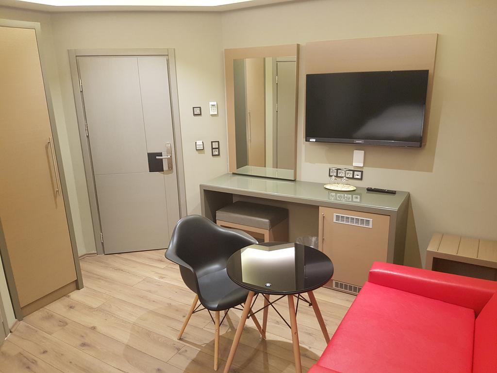 Zum Gruenen Baum Hotel Frankfurt Airport Kelsterbach Luaran gambar