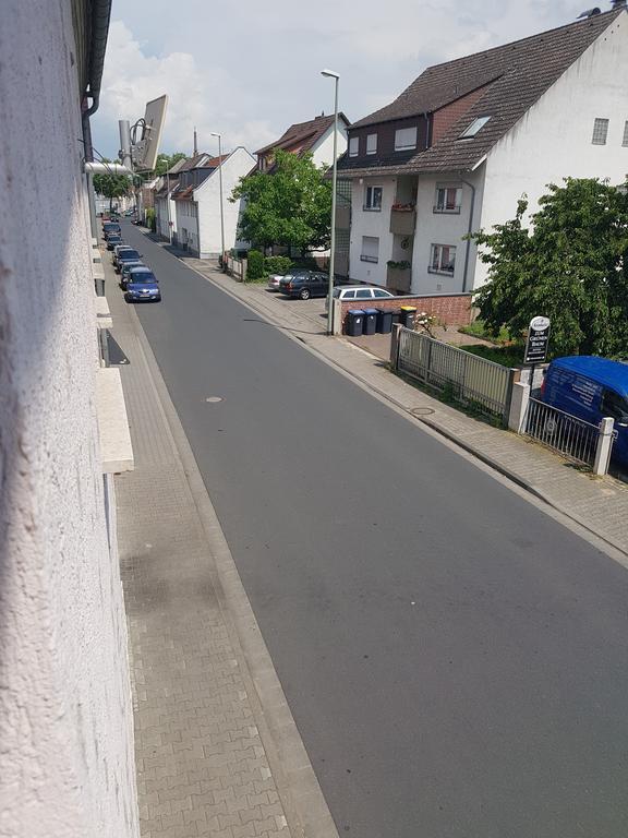 Zum Gruenen Baum Hotel Frankfurt Airport Kelsterbach Luaran gambar